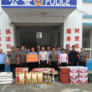 驻马店市新蔡县佛阁寺镇：三夏慰问暖警心 凝心聚力鼓干劲