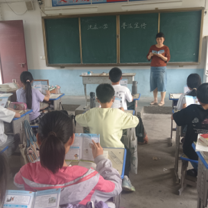 驻马店市新蔡县司法局管委会司法所：“典”亮校园 护航青春