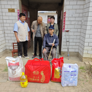 驻马店市正阳县六旬盲人苗应成 热心公益受称赞