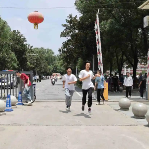 驻马店市正阳县：愿你落笔生花 不负努力