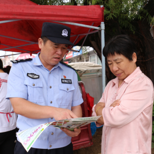 驻马店市新蔡县佛阁寺镇：禁毒宣传在行动 共同筑牢安全墙