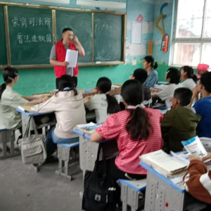 驻马店市新蔡县宋岗司法所：法治阳光耀校园 护航青春绽芳华