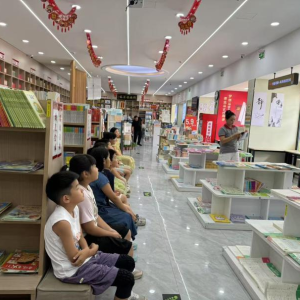 驻马店市新蔡县新华书店开展智绘岛少儿故事会《不是第一也很棒》活动