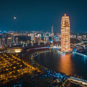 打卡郑东新区！这些微短剧取景地分分钟出爆款"