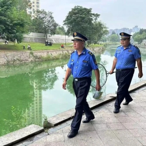【新乡城管·强服务】养犬人士的“开学第一课”——不文明养犬，要学习