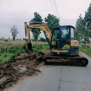 驻马店市新蔡县李桥回族镇：积极整修生产路 助力“三秋”生产