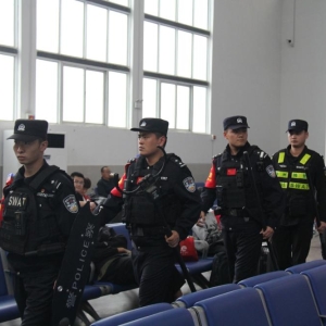 邓州站派出所多措并举筑牢“十一”假期安全防线