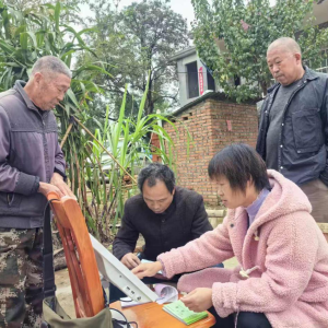 新蔡县佛阁寺镇：医保宣传零距离 服务群众暖人心