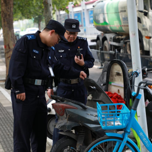 社区民警袁永伟：脚步丈量平安路，真心守护百姓家