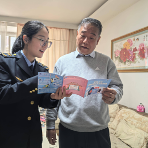 用爱筑牢“安全护栏”！焦作市应急管理局走进社区开展重阳节主题活动