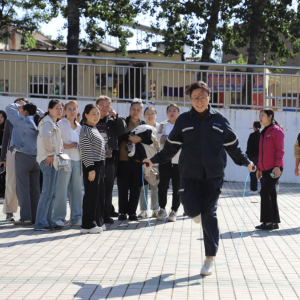义煤公司千秋煤矿：趣味竞技庆双节 凝心聚力鼓干劲