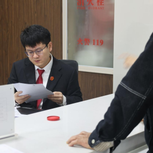 以无言卷宗 写有声承诺——新蔡县人民法院终本团队新干警张冉的一天