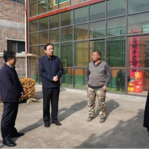 党建引领践初心 志愿服务暖乡村 焦作市检察院到联系帮扶村开展志愿服务活动