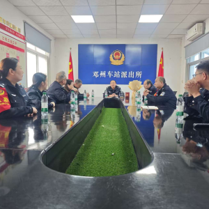 “警”此一生，不负荣光！今天他光荣退休