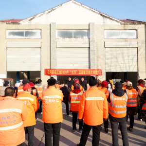 驻马店市正阳县总工会：600件“暖心衣”温暖城市“美容师”